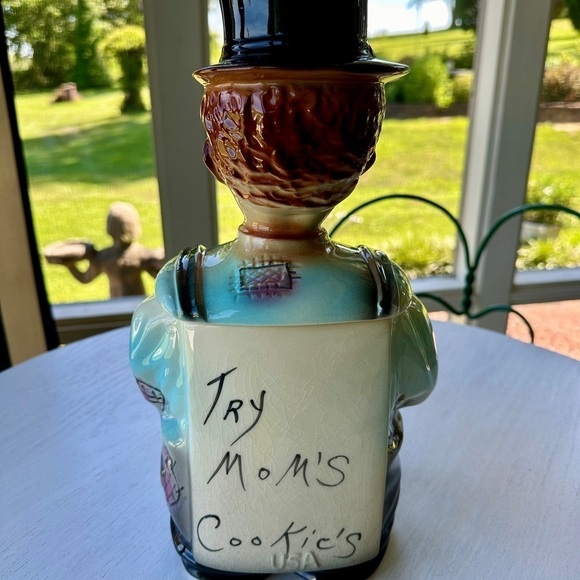 VINTAGE, AMERICAN BISQUE, CHALKBOARD HOBO, COOKIE JAR. USA MARK ON BACK. - Picture 5 of 14